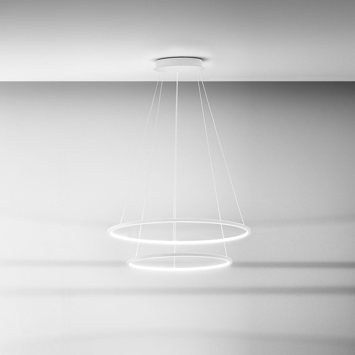 GEALUCE Montatura in alluminio satinato bianco. Diffusore in silicone bianco opale. LED ERIKA 2 LUCI GEALUCE Montatura in alluminio satinato bianco. Diffusore in silicone bianco opale. LED ERIKA 2 LUCI